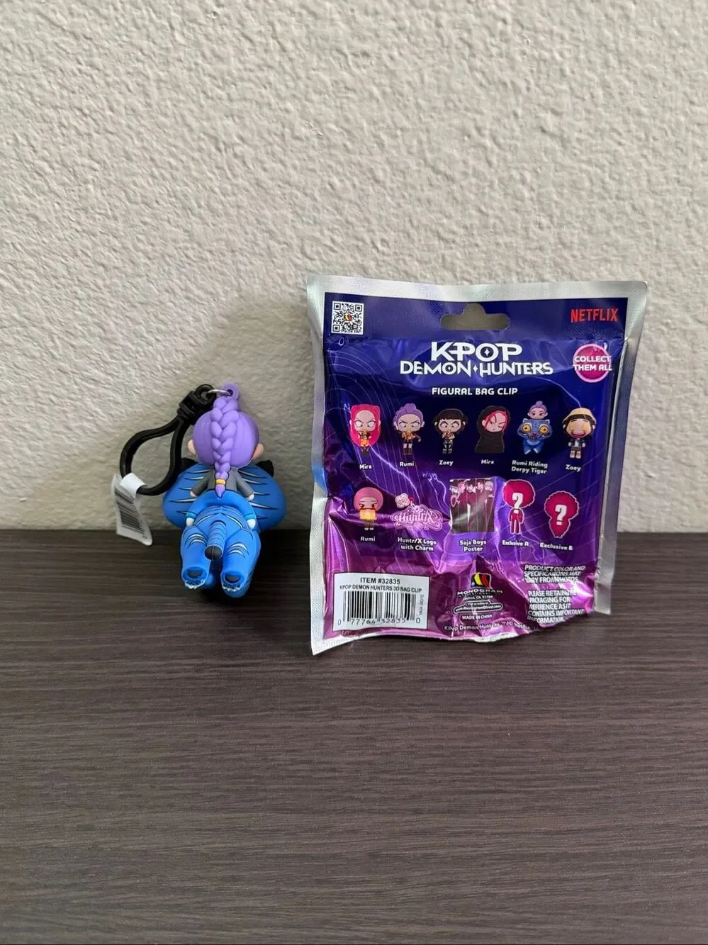 KPop Demon Hunters Character Figural Bag Clip Keychain - Rumi Riding Derpy